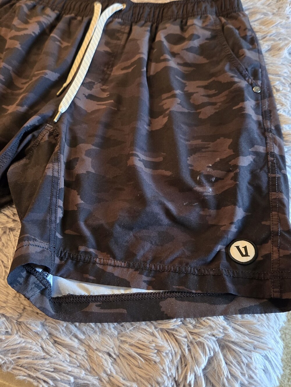 Vuori Shorts  Lined Black Camo Quick Dry Lightweight Size XLarge - Picture 6 of 15
